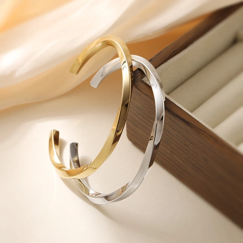 Minimalistischer Twist Offener Armreif Edelstahl 18K Vergoldet Geometrisches Armband Für Damen Modeschmuck