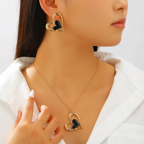 Collier Pendentif Cœur Ajouré Et Boucles d'Oreilles Bijoux Alliage Émail Plaqué Or Colliers pour Femmes Cadeau Saint Valentin Bijoux