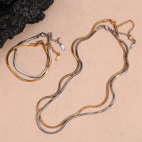 Collier Bracelet Chaîne Serpent en Acier Inoxydable Minimaliste pour Femmes Plaqué Or 18K Chaîne Plate à Six Côtés Bijoux