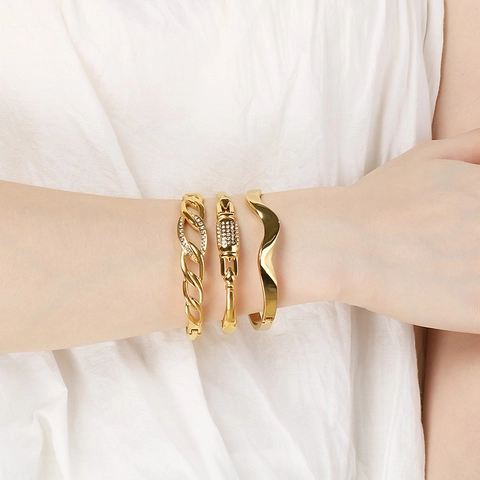 8K Gold Plated Stainless Steel Bangle Bracelet For Women Rhinestone Geometric Hollow Wave Link Minimalist Jewelry
