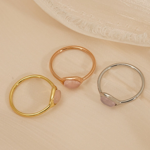 Bague en Acier Inoxydable 316 Quartz Rose Minimaliste Niche Plaqué Or Rose Pierre de Cristal Rose Bague pour Femme Bijoux