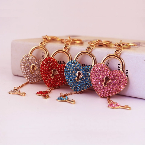 Heart Lock And Key Keychain Zinc Alloy Rhinestone Bag Charm Creative Gift Romantic Gold Plated Key Ring