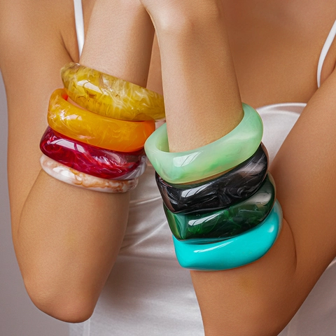 Brazalete De Resina Irregular Geométrico Cuadrado Ovalado Grueso Colorido Textura Marmolada Accesorio Moda Para Mujeres