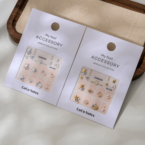 5D Geprägte Nagelaufkleber Meeres Muschel Seestern Design Selbstklebend Goldprägung Ozean Thema Dekorationen Damen