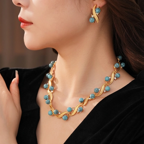 Vintage Necklace And Earrings Jewelry Alloy Turquoise Rhinestone With Silver Earring Post Bohemian Luxury Style Women