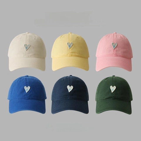 Berretto da Baseball in Stile Coreano Ricamato con Cuore per Donna Parte Superiore Morbida Traspirante in Misto Cotone per Esterno