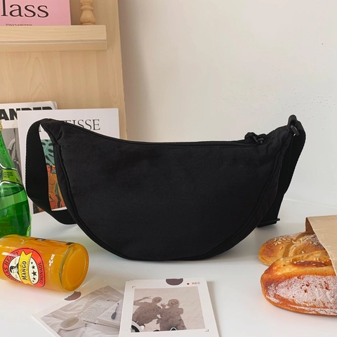 Nylon Crescent Crossbody Bag Lightweight Dumpling Shape Shoulder Purse Adjustable Strap Casual Simple For Women