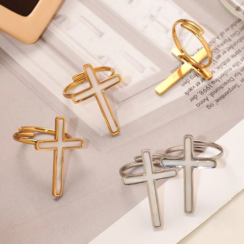 Ensemble De Bijoux Croix Acier Inoxydable Nacre Blanche Collier Pendentif Boucles D'oreilles Bagues Minimaliste