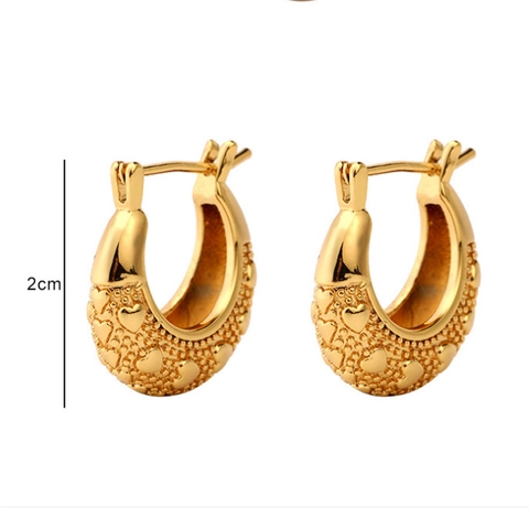 Hoop Earrings 18K Gold Plated 316L Titanium Steel Embossed Heart Pattern U Shaped Retro Minimalist Jewelry For Women