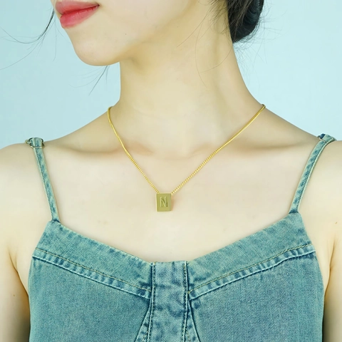 Collana Con Ciondolo Lettera Iniziale Quadrata Placcata Oro 18K Acciaio Inossidabile Alfabeto Gioielli Di Moda Donna