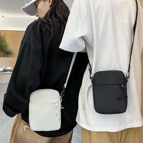 Lightweight Nylon Crossbody Bag For Men Women Urban Casual Small Messenger Phone Pouch Adjustable Strap