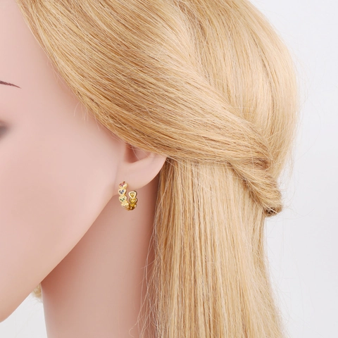 Simple Fashion Gold Plated Copper Hoop Earrings Multi Color Rhinestone Heart Honeycomb Earrings Geometric Huggie Earrings For Women
