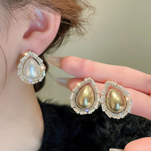 Pendientes De Botón De Cobre Con Gota De Agua Perla Artificial De Imitación Y Zircón Con Poste De Plata Estilo Lujo Francés