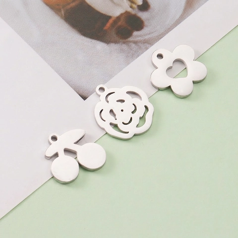 Colgantes De Acero Inoxidable Pulido Espejo DIY Fabricación Joyas Forma Flor Corazón Cereza Color Plata