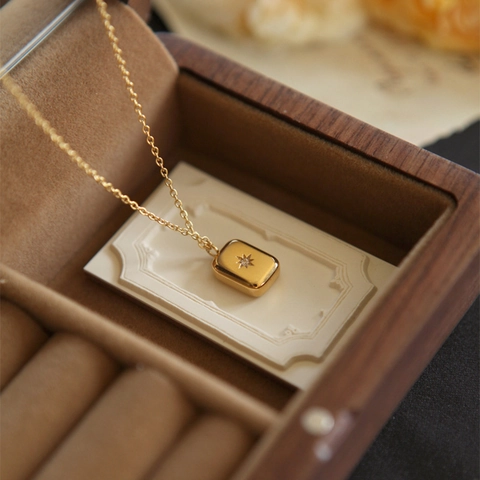Starburst Anhänger Halskette 18K Vergoldet Edelstahl Wassertropfen Quadrat Polaris Schmuck Für Damen Minimalistischer Süßer Stil