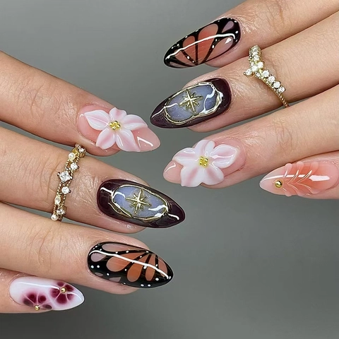 Press On Nagels ABS Reliëf Bloem Vlinder Ster Amandelvorm Vintage Elegante Stijl Voor Vrouwen