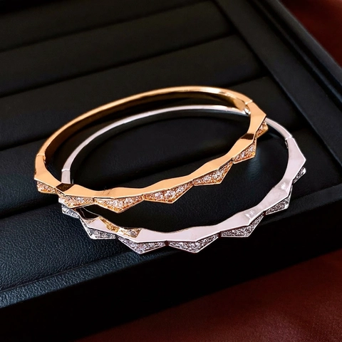 Geometrische Bangle Armband Zickzack 18K Verguld Koper Met Zirkonia Luxe Vintage Sieraden Voor Dames