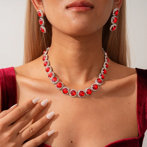 Luxury Rhinestone Necklace And Earrings For Women Retro Halo Round Gemstone Jewelry For Banquet Wedding Silver Color