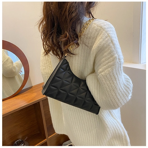Women Quilted Underarm Shoulder Bag PU Leather Gold Chain Strap Rhombic Pattern Baguette Hobo Versatile Daily Handbag