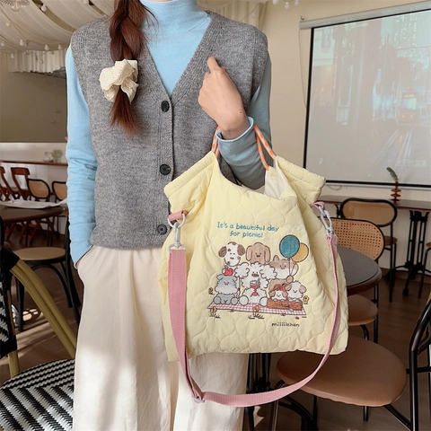 Gewatteerde Katoenen Crossbody Handtas Met Schattige Cartoon Borduursel Grote Capaciteit Gewatteerde Draagtas Voor Dames Zoete Stijl