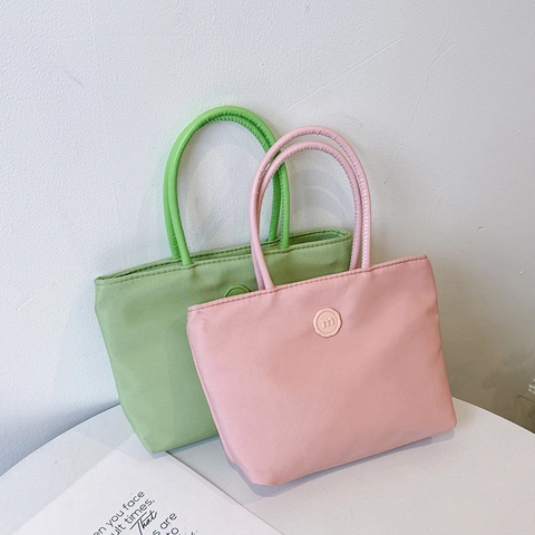 Damen Mini Nylon Tote Handtasche Leicht Einfarbig Kleine Lässige Alltagstasche Mit M-Logo Einfache Mode