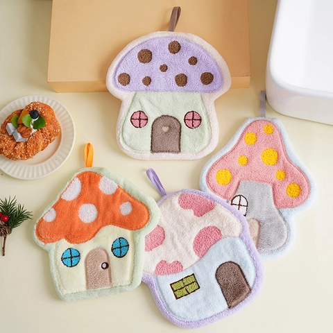 Mushroom House Hanging Hand Towels Soft Coral Fleece Absorbent Cartoon Cloth For Bathroom And Kitchen Decor Novelty