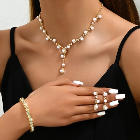 Elegante Set di Gioielli in Rame con Strass e Perle Artificiali per Donna Matrimonio Festa Serale Collana Bracciale Orecchini