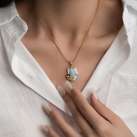 Enamel Flower Shield Pendant Necklace With Artificial Pearl Stainless Steel Snake Chain Vintage Elegant Jewelry For Women