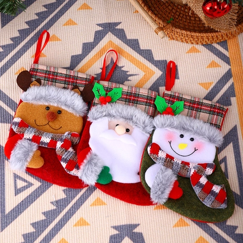 Calza di Natale in Peluche Cartone Animato Sacco Regalo Babbo Natale Pupazzo di Neve Renna Calzino Decorativo da Appendere per Casa Festa Addobbo Natalizio