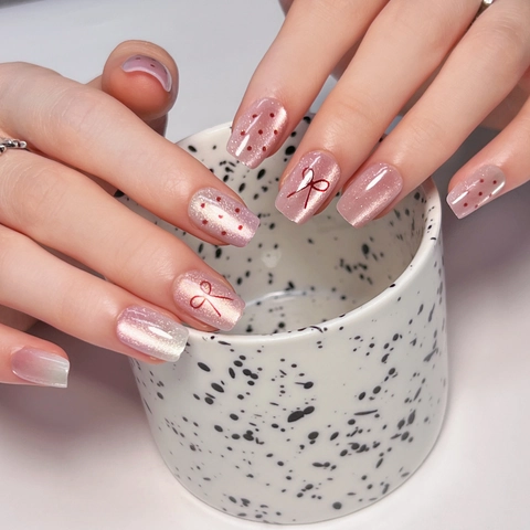 Faux Ongles Faits À La Main Dégradé Rose Effet Œil De Chat Nœud Rouge À Pois Style Fille Doux Carré Rond Artificiel