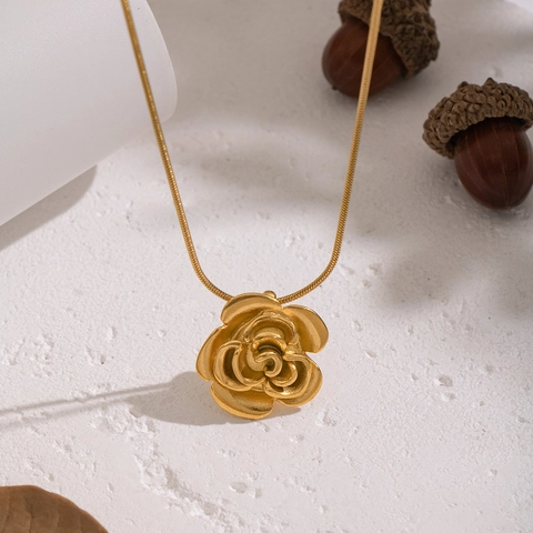 Elegante Collana Con Ciondolo Rosa In Acciaio Inossidabile Placcato Oro 18K Catena A Serpente Gioielli Stile Hepburn