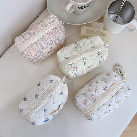 Floral Quilted Cotton Cosmetic Bag Zipper Closure French Style Padded Storage Pouch For Travel Makeup Organizer Women