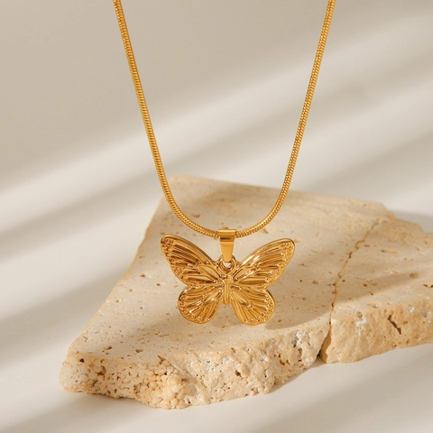 Collar Con Colgante De Mariposa Chapado En Oro De 18K Acero Inoxidable Cadena De Serpiente Joyería De Moda Para Mujer