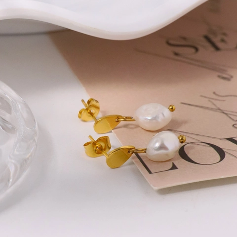 Titanium Steel Artificial Baroque Pearl Earrings For Women Natural Artificial Pearl Dangle Jewelry French Retro Elegant Niche Style