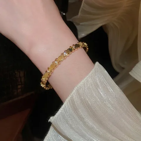 Iris Blume Armband 18K Vergoldetes Kupfer Hohl Zirkonia Verstellbar Glied Luxus Elegant Für Frauen