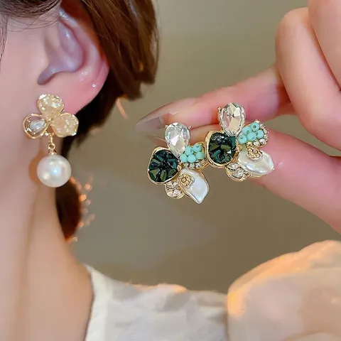 Orecchini A Fiore In Lega Con Strass E Künstliche Perle Sintetiche Con Perno In Argento Retrò Francese Elegante Per Donna