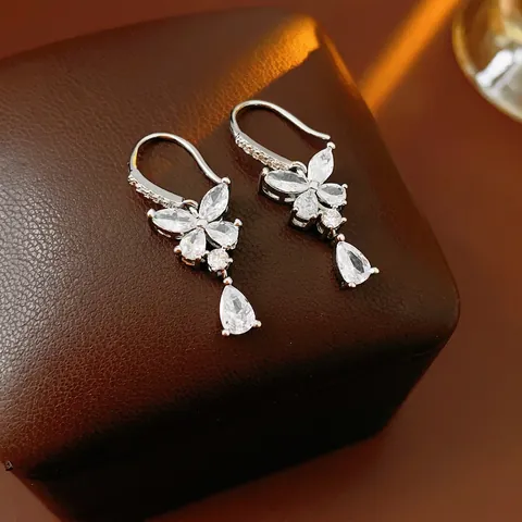 Orecchini Pendenti Farfalla Goccia D'acqua Rame Con Zircone E Perno In Argento Gioielli Di Nicchia Eleganti Da Donna