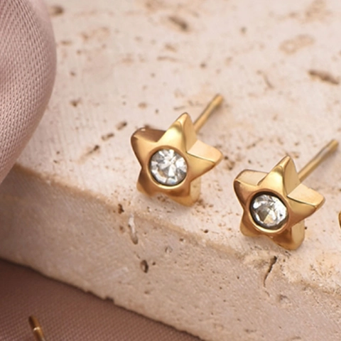 Boucles Oreilles Étoiles En Acier Inoxydable Avec Zircon Étincelant Plaqué Or 14K Bijoux De Mode Pour Femmes Filles