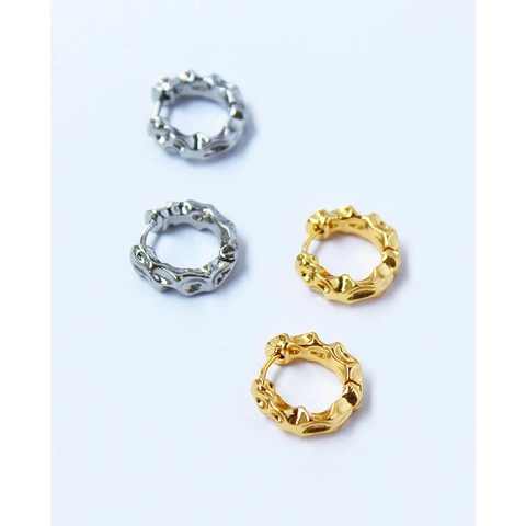 Boucles d'Oreilles Créoles en Laiton Vintage Plaqué Or 18K avec Texture de Lave pour Femmes Boucles d'Oreilles Puces Cercle Plissées Irrégulières Bijoux