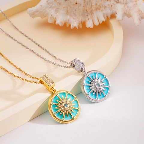 Achtzackiger Stern Anhänger Halskette 18K Vergoldet Kupfer Zirkonia Emaille Runde Medaille Schmuck Für Damen Mode Accessoire