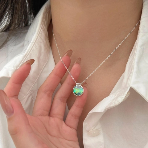 Vintage 925 Sterling Silver Necklace Round Abalone Shell Pendant Iridescent Rainbow Mother Of Artificial Pearl Chic Jewelry Women