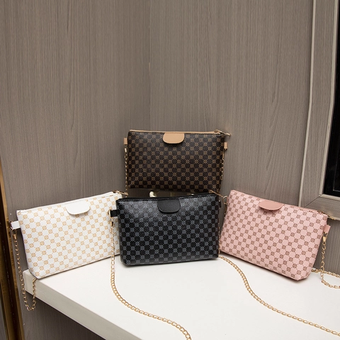 Sac Bandoulière Femme En Cuir PU Décontracté Chaîne Dorée Imprimé Monogramme Motif Trèfle Petit Sac Carré Épaule