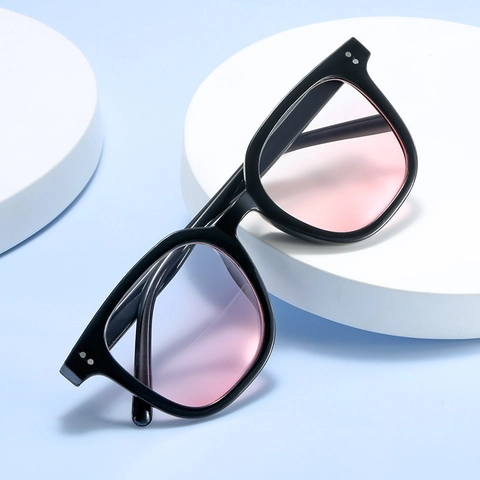 Occhiali Da Sole Quadrati Oversize Retro Per Donna Protezione UV400 Lenti Sfumate Blush Montatura Resistente Rivetto