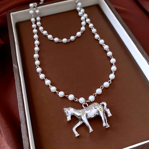 Vintage Horse Pendant Necklace Long Beaded Faux Artificial Pearl Chain Alloy Animal Charm Retro Sweater Jewelry For Women