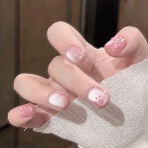 Kunstnagels Roze Wit Verloop Kattenoog Effect Met 3D Kattenpoot Zoete Stijl Korte Ronde Valse Nagels