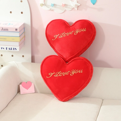 Heart Shaped Pillow Red Plush Soft Cushion With I Love You Embroidery For Sofa Decor Valentines Day Gift Romantic Decoration