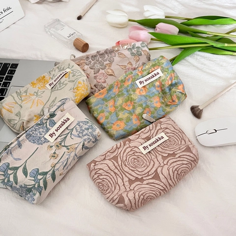Bloemen Jacquard Make-Up Tas Draagbare Stoffen Cosmetische Tas Franse Retro Borduurwerk Reisopslag Organizer Voor Dames