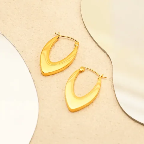 Geometric Stainless Steel Earrings 18K Gold Plated V-Shape Hammered Texture Oval Hoop Earrings For Women Accessory