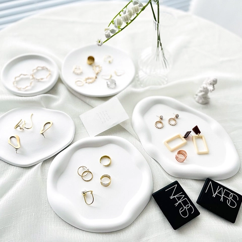 Irregular Cloud Gypsum Jewelry Display Tray White Plaster Photography Props Plate Earring Ring Storage Desktop Ornament