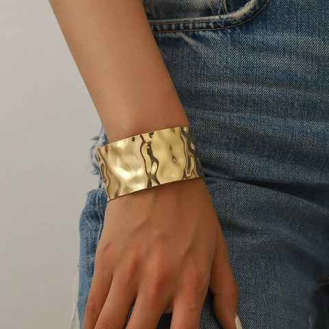 Ginkgo Blad Armband Voor Dames Roestvrij Staal Breed Gehamerd Hol Open Verstelbaar Statement Sieraden